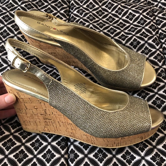 Bandolino Shoes - Bandolino Gold Sparkle Wedge Sandals